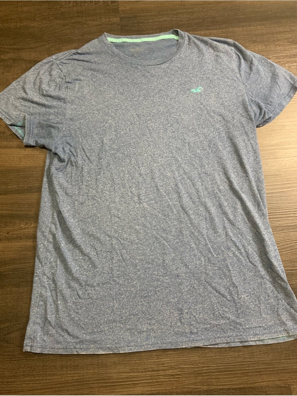 Hollister Men’s Heather Grey Short Sleeve Crew Tee with Aqua Logo
